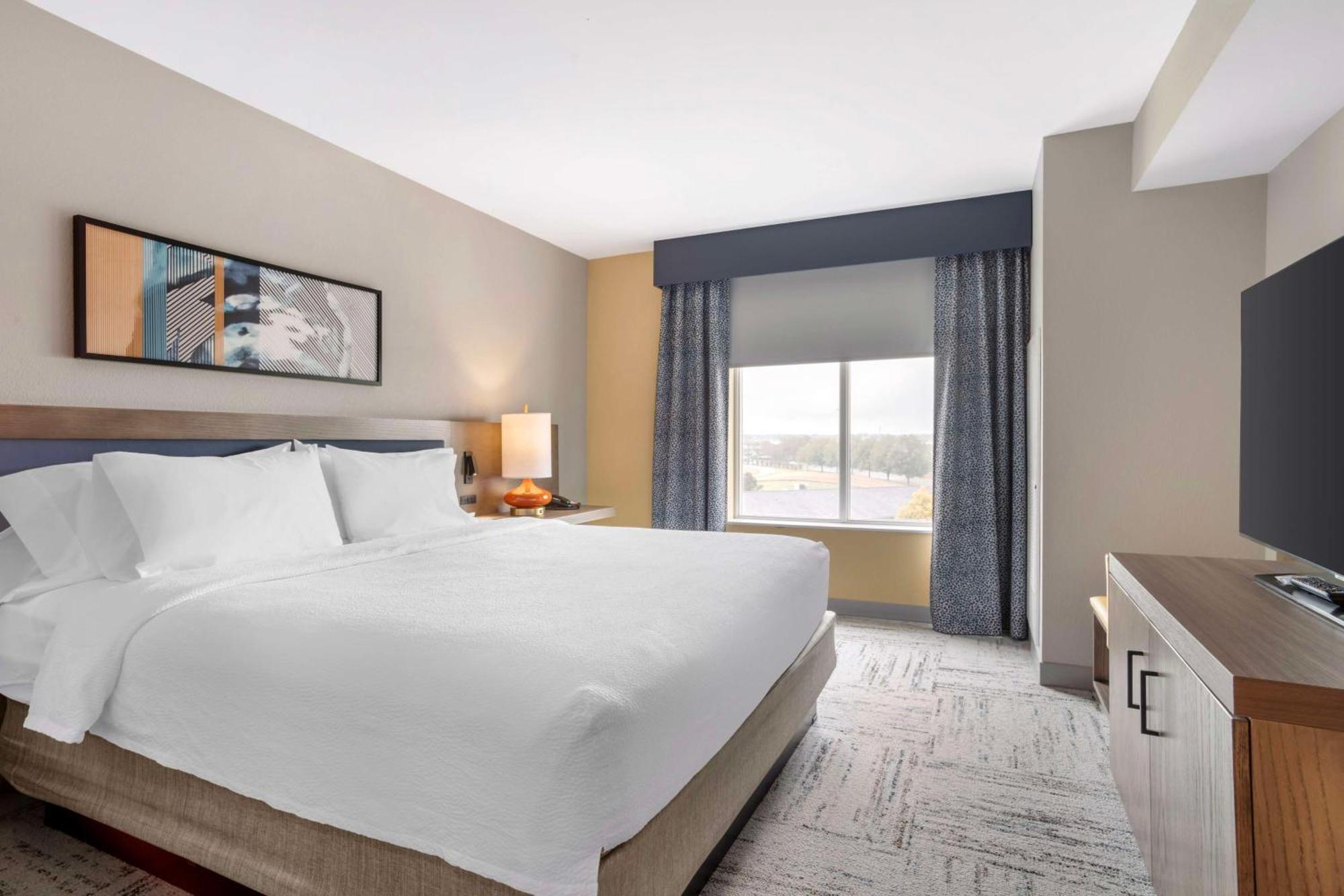 Hilton Garden Inn Charlotte/Concord Exterior photo